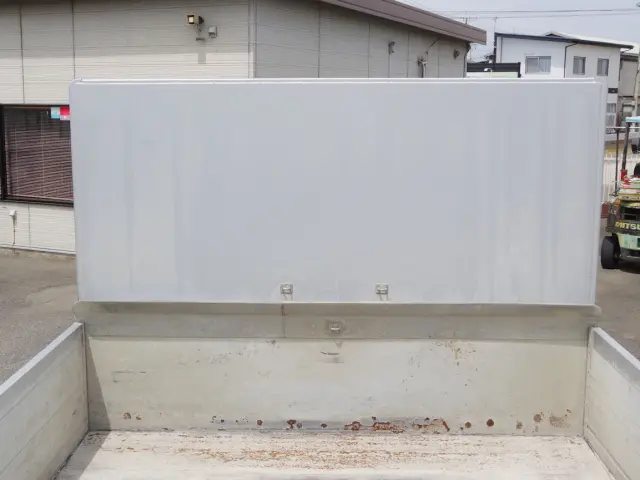 いすゞ フォワード 2RG-FRR90S2(2WD)の写真11