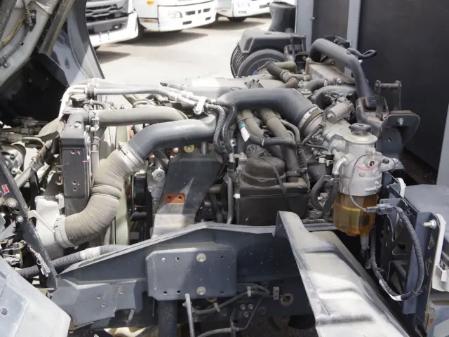 いすゞ フォワード 2RG-FRR90S2(2WD)の写真21