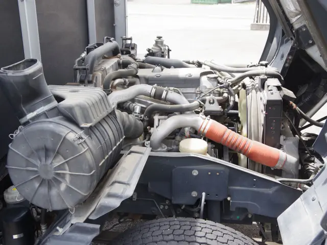 いすゞ フォワード 2RG-FRR90S2(2WD)の写真22