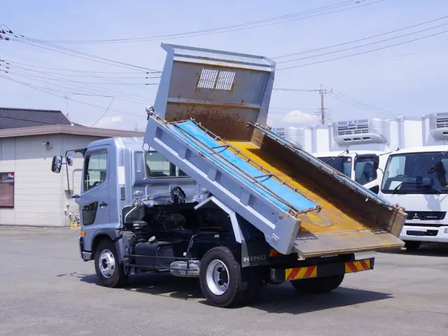 日野 レンジャー 2KG-FC2ABA(2WD)の写真3