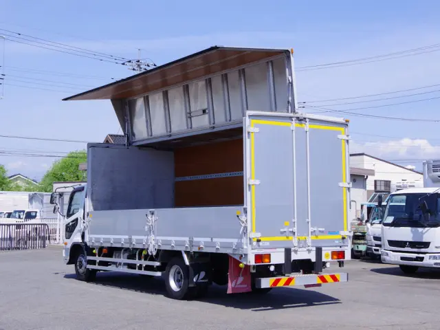 三菱 ファイター QKG-FK72FZ(2WD)の写真3