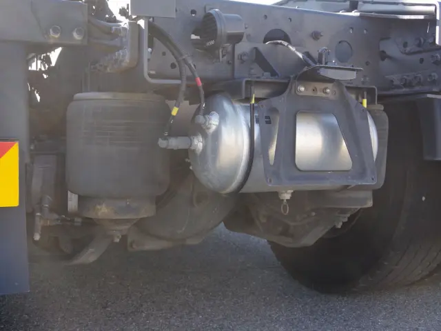 日野 プロフィア 2DG-SH1EEGG(2WD)の写真9