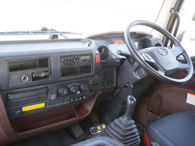 日野 レンジャー 2KG-FC2ABA(2WD)の写真26