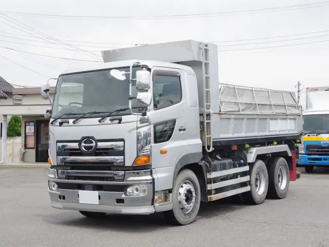 日野 プロフィア QPG-FS1AKDA(6x4)の写真1