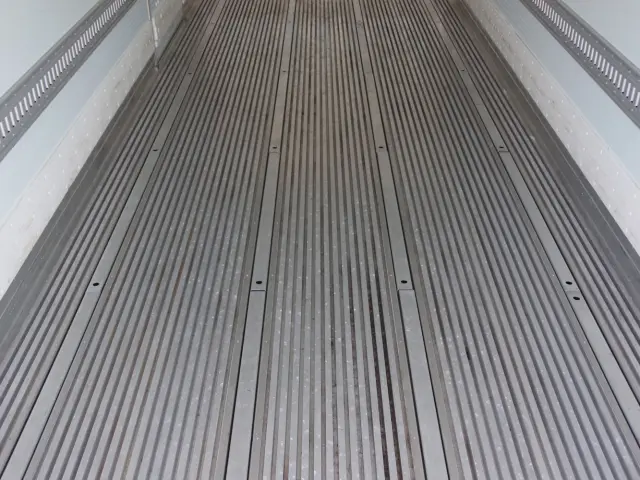 日野 レンジャー 2KG-FD2ABG(2WD)の写真14