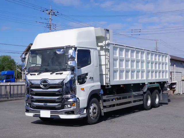 三菱 ファイター 2DG-FS1EHA(6x4)の写真1