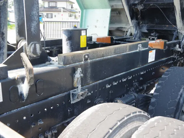 日野 プロフィア 2DG-FS1AGA(6x4)の写真7