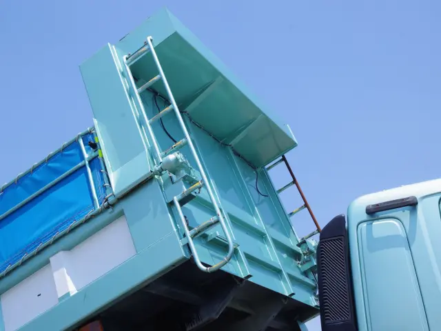 日野 プロフィア 2DG-FS1AGA(6x4)の写真12