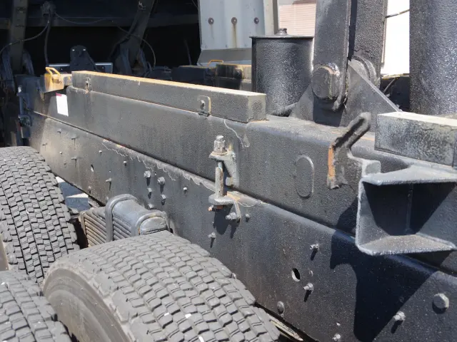 日野 プロフィア QKG-FS1EPBA(6x4)の写真6