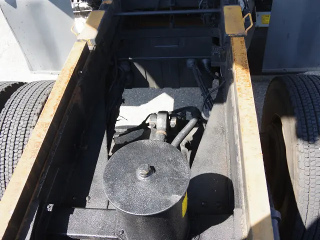 日野 プロフィア QKG-FS1EPBA(6x4)の写真8