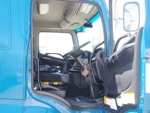 日野 プロフィア QKG-FS1EPBA(6x4)の写真32