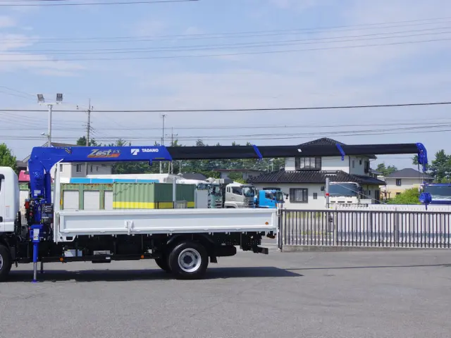 三菱 キャンター 2PG-FEB80(2WD)の写真9