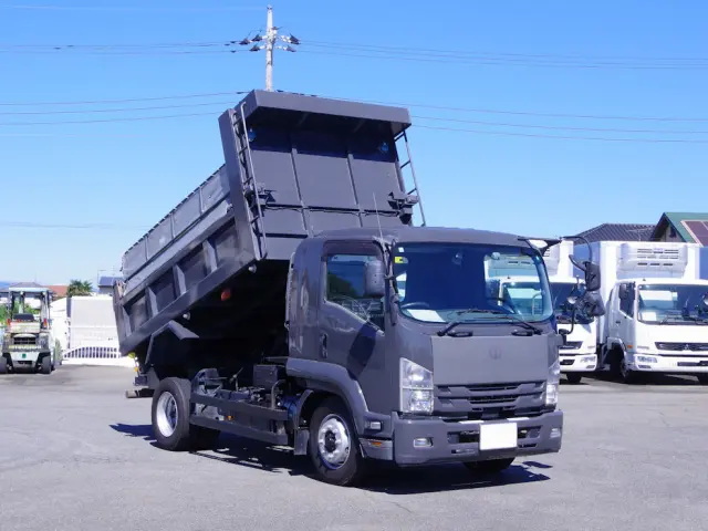 いすゞ フォワード 2RG-FTR90U2(2WD)の写真2