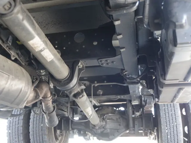 いすゞ エルフ 2RG-NPR88YN(2WD)の写真10
