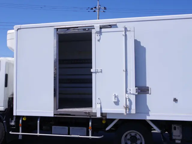 いすゞ エルフ 2RG-NPR88YN(2WD)の写真12
