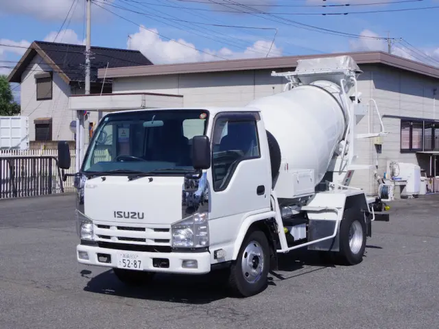 いすゞ エルフ TKG-NKR85N(2WD)の写真1