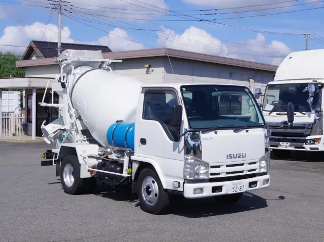 いすゞ エルフ TKG-NKR85N(2WD)の写真2