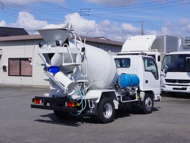 いすゞ エルフ TKG-NKR85N(2WD)の写真4