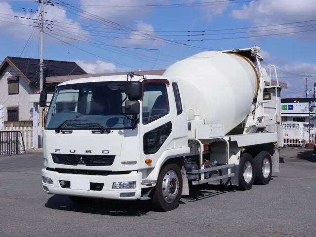 三菱 ファイター QDG-FQ62F(2WD)の写真1