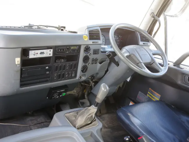 三菱 ファイター QDG-FQ62F(2WD)の写真28