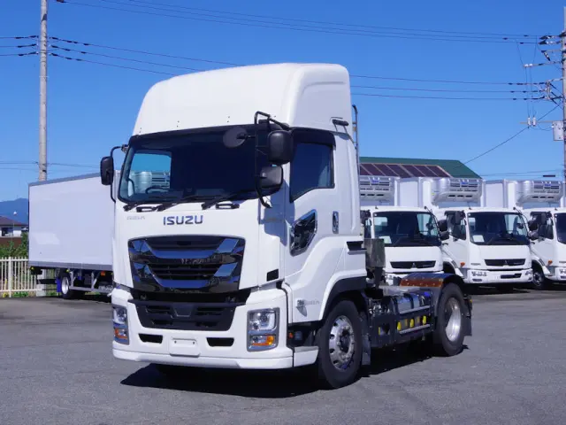 いすゞ ギガ 2KG-EXD52CD(2WD)の写真1