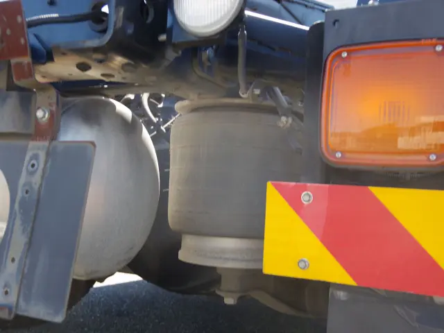いすゞ ギガ 2KG-EXD52CD(2WD)の写真8