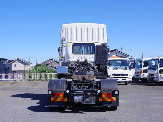 いすゞ ギガ 2KG-EXD52CD(2WD)の写真17