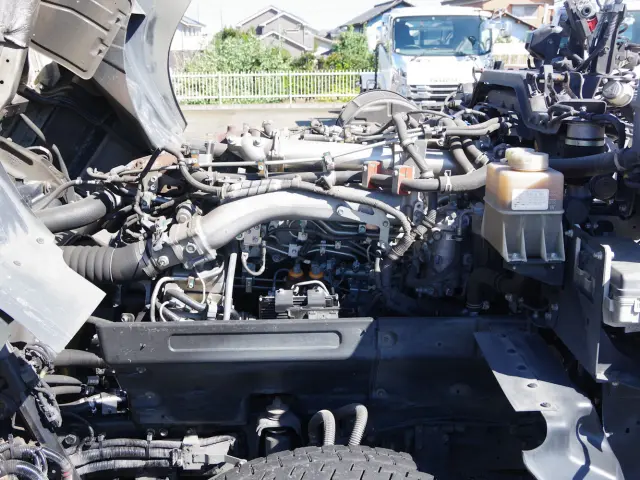 いすゞ ギガ 2KG-EXD52CD(2WD)の写真20