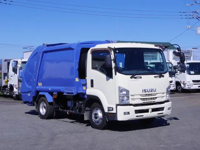 いすゞ フォワード TKG-FRR90S2(2WD)の写真2