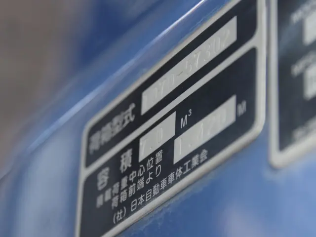 いすゞ フォワード TKG-FRR90S2(2WD)の写真24