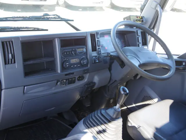 いすゞ フォワード TKG-FRR90S2(2WD)の写真28