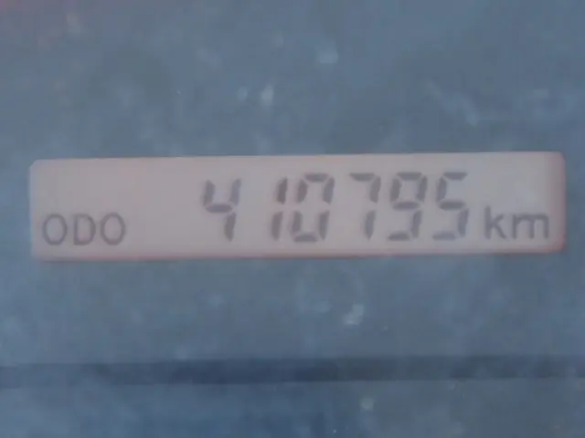 いすゞ フォワード TKG-FRR90S2(2WD)の写真32