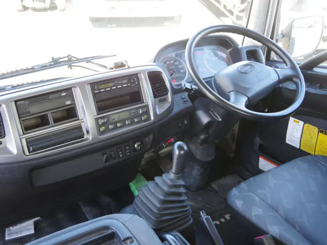 日野 レンジャー QKG-FE7JGAA(2WD)の写真32