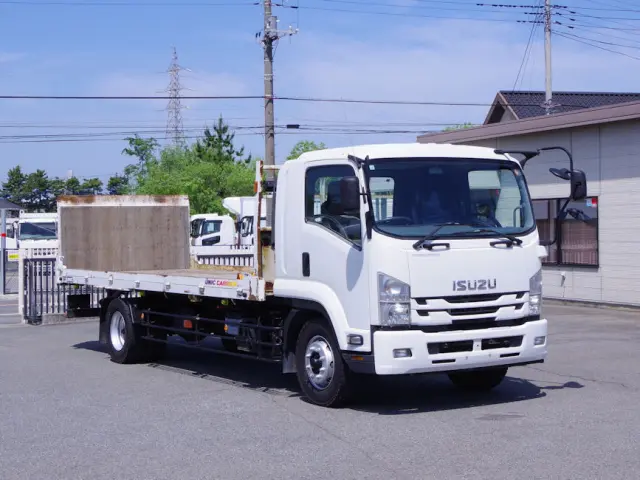 いすゞ フォワード LKG-FTR90S2(2WD)の写真2