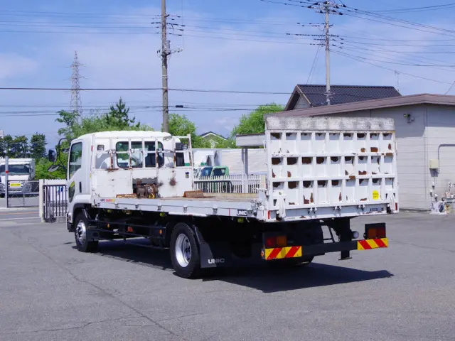 いすゞ フォワード LKG-FTR90S2(2WD)の写真3