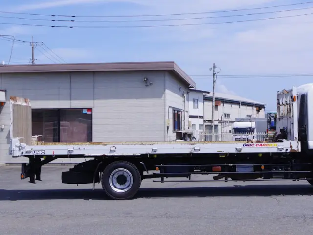 いすゞ フォワード LKG-FTR90S2(2WD)の写真20