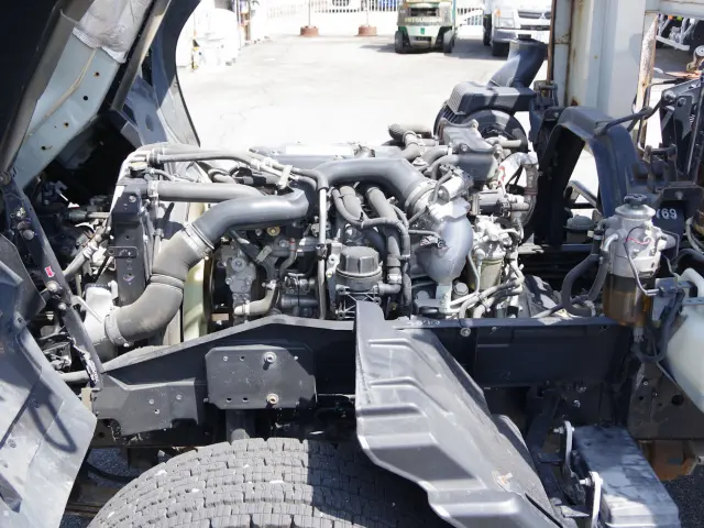 いすゞ フォワード LKG-FTR90S2(2WD)の写真25