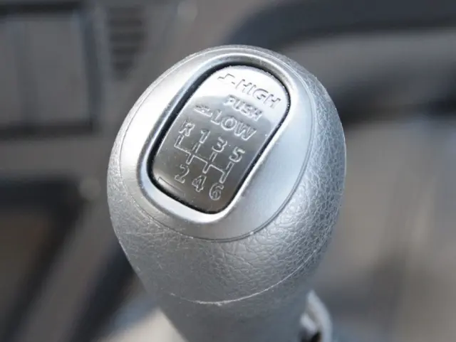 UD クオン 2PG-GK5AAB(2WD)の写真25