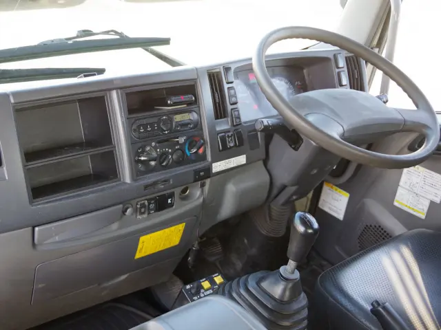 いすゞ フォワード TKG-FRR90S1(2WD)の写真27