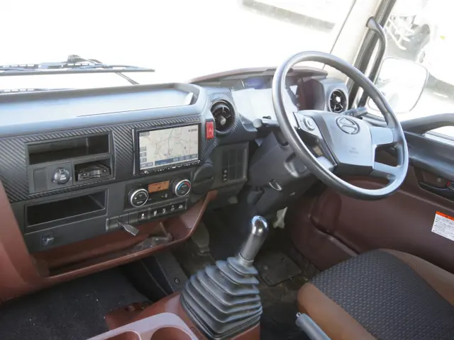 日野 レンジャー 2KG-FC2ABA(2WD)の写真21