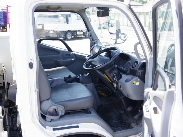 日野 デュトロ TPG-XZU600X(2WD)の写真36