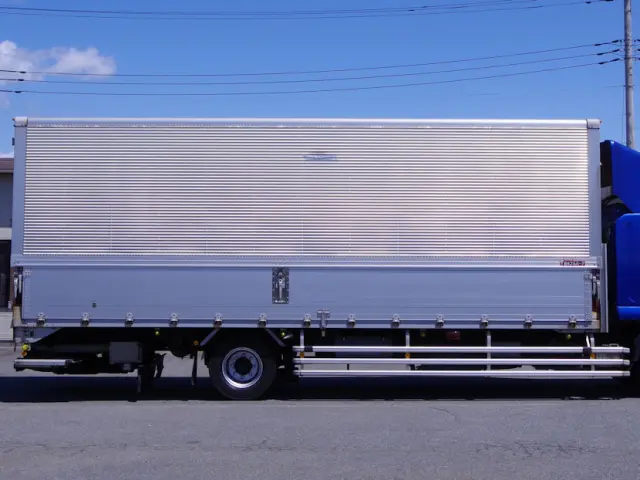 いすゞ フォワード QKG-FTR34T2(2WD)の写真23