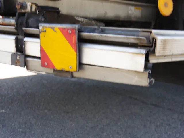 いすゞ フォワード QKG-FTR34T2(2WD)の写真31