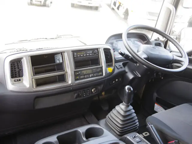 日野 レンジャー QPG-FE2AJAA(2WD)の写真29