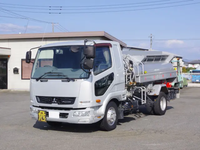 三菱 ファイター TKG-FK61F(2WD)の写真1
