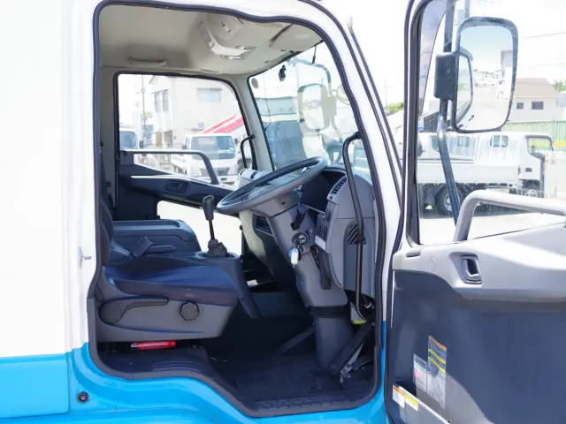三菱 ファイター TKG-FK71F(2WD)の写真18