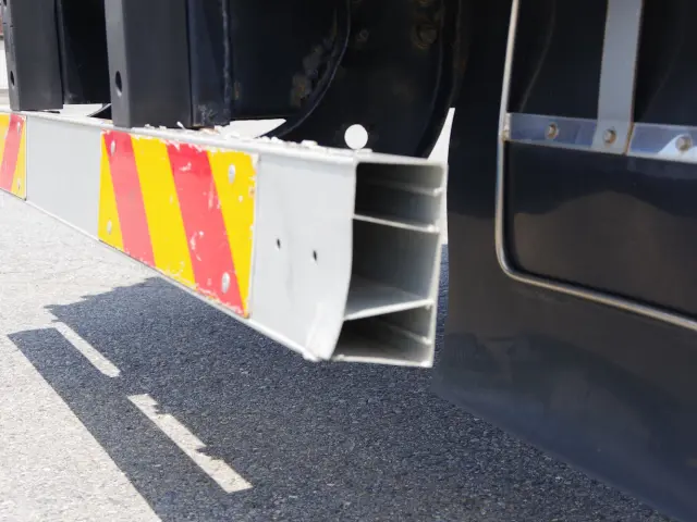 三菱 ファイター 2KG-FK64F(2WD)の写真26