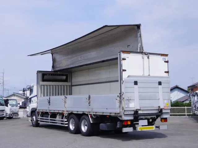 日野 プロフィア BDG-FR1EXYG(6x2)の写真3