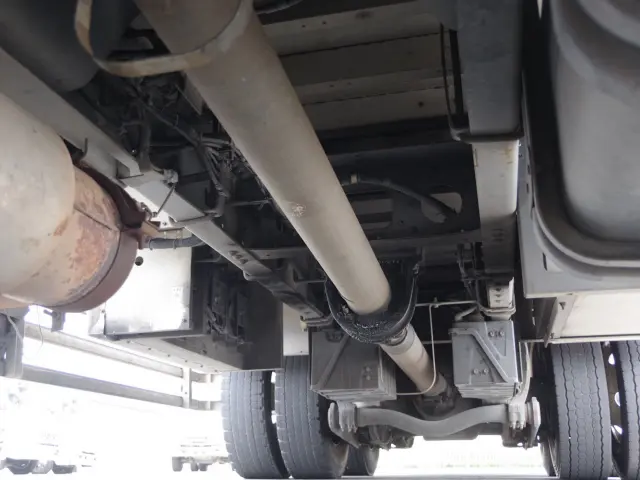 日野 プロフィア BDG-FR1EXYG(6x2)の写真10
