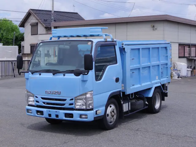 いすゞ エルフ TPG-NKR85AN(2WD)の写真1
